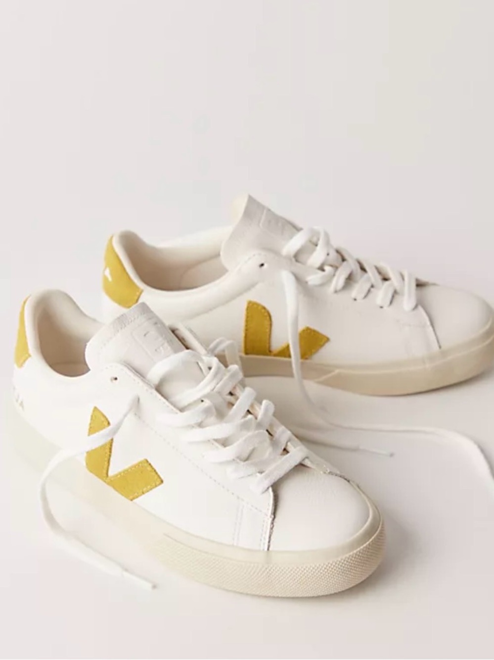 Veja NWOB White Low-Top Lace Up Sneakers with Gold V Details